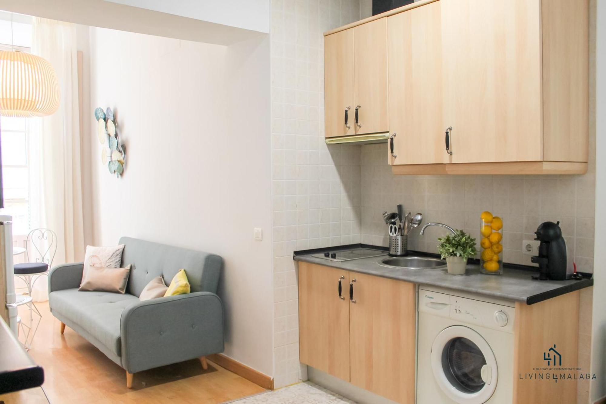 Apartamentos Living4Malaga Deluxe Bagian luar foto