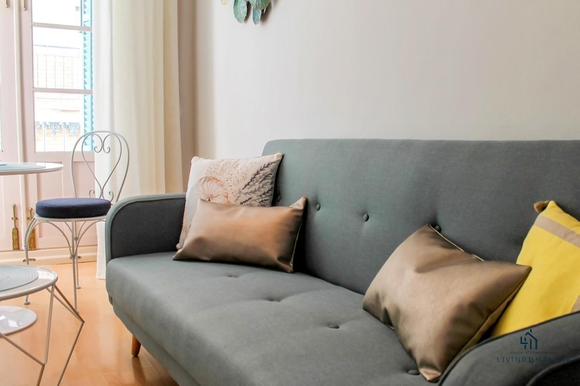 Apartamentos Living4Malaga Deluxe Bagian luar foto