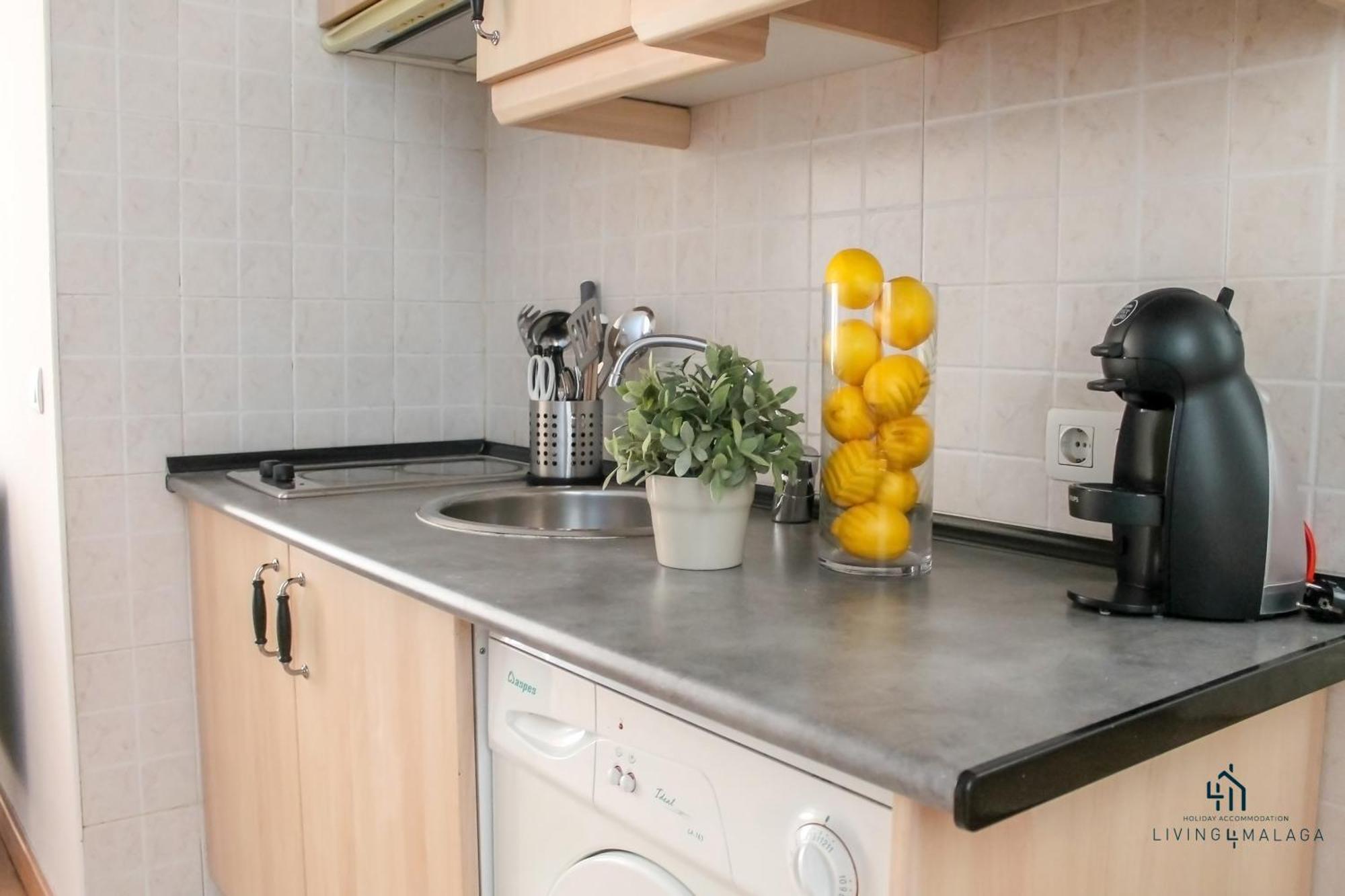 Apartamentos Living4Malaga Deluxe Bagian luar foto