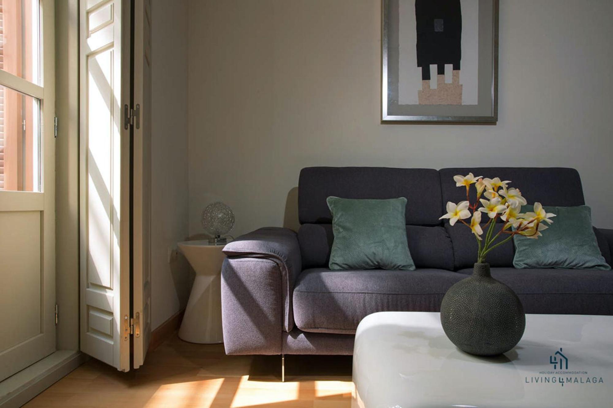 Apartamentos Living4Malaga Deluxe Bagian luar foto