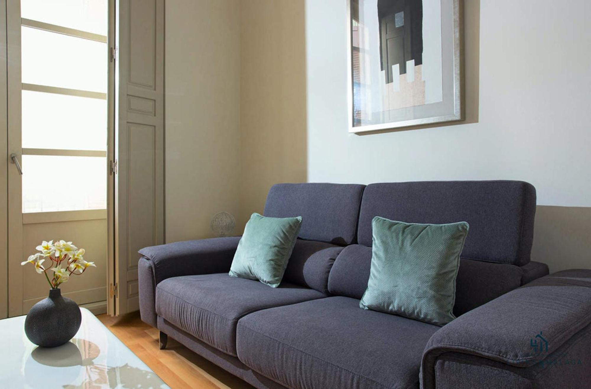 Apartamentos Living4Malaga Deluxe Bagian luar foto