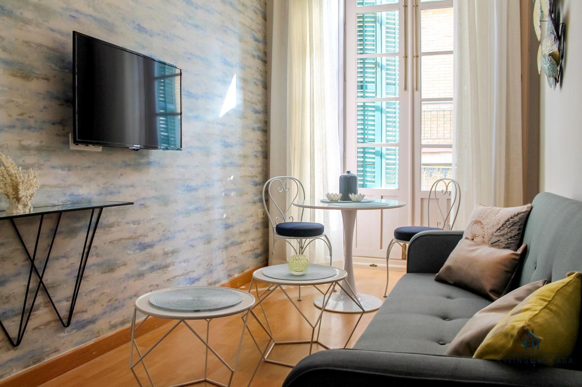 Apartamentos Living4Malaga Deluxe Bagian luar foto