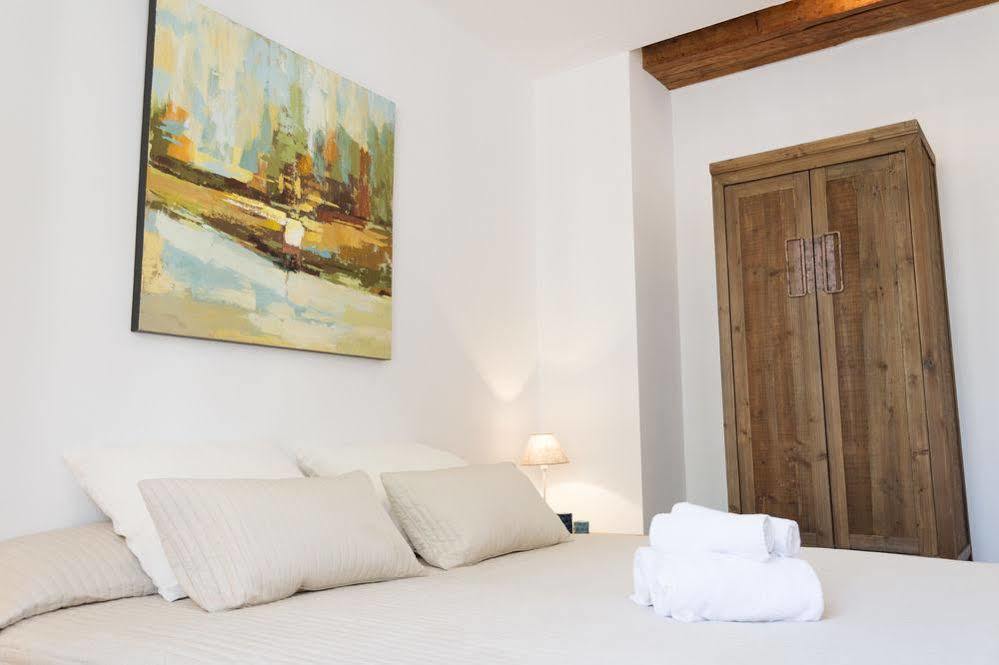 Apartamentos Living4Malaga Deluxe Bagian luar foto